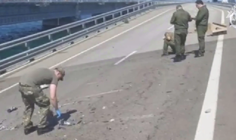 Trong tin tức mới nhất, Bộ Quốc phòng Nga đưa ra báo cáo cho biết, sáng sớm ngày 10/9 theo giờ địa phương, nhiều khu vực ở Nga đã hứng chịu các cuộc không kích quy mô lớn. Quân đội Ukraine đã tung một số lượng lớn máy bay không người lái cảm tử về phía Nga, trong đó 144 chiếc đã bị bắn hạ. Ảnh: AP.