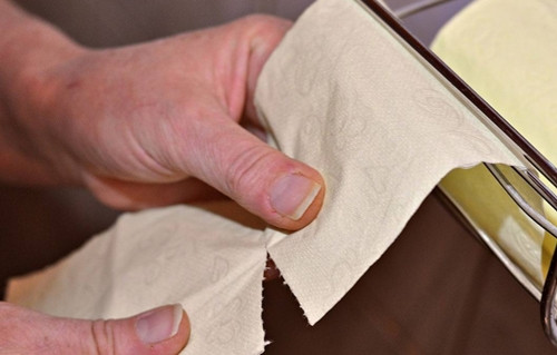 Tao bon lau ngay tu chua, co gai khien bac si khiep so