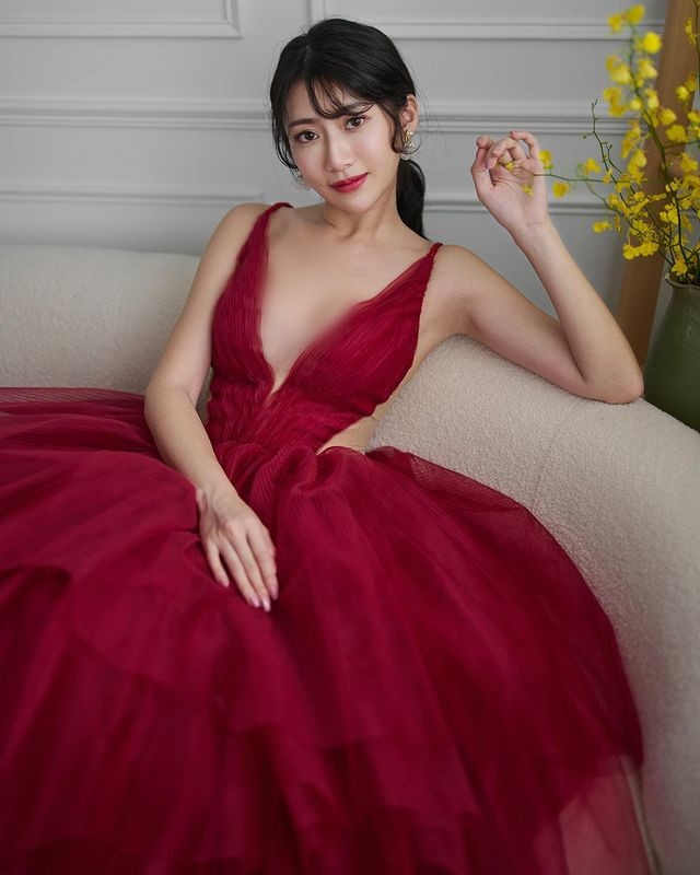 Dù không có vòng một khủng, vòng ba nổi bật nhưng Thu Thu vẫn có những ưu điểm riêng, đó chính là khí chất.