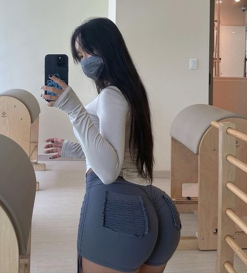 Bổ sung đạm nhiều nhưng Ahn Hye Ji cũng ăn rất nhiều rau xanh, trái cây để bổ sung dưỡng chất, cân bằng dinh dưỡng.