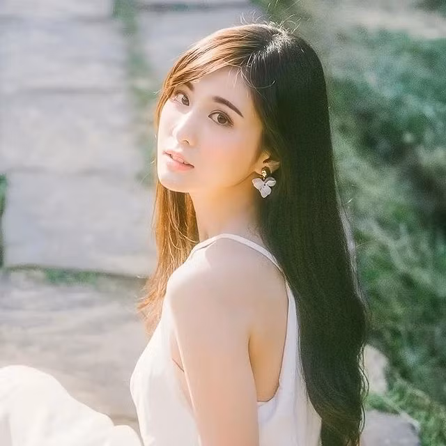 ...Tiết Xuyến có thể tỏa sáng hơn nữa mà không cần phải hở hang, chiêu trò.