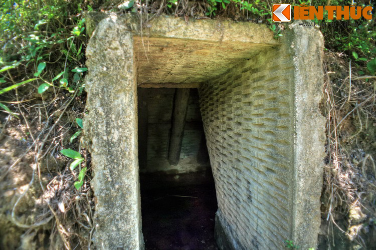 Hầm tránh pháo của gia đình ông Lê Lý bị lính Mỹ đánh sập ngày 16/3/1968, được phục dựng.