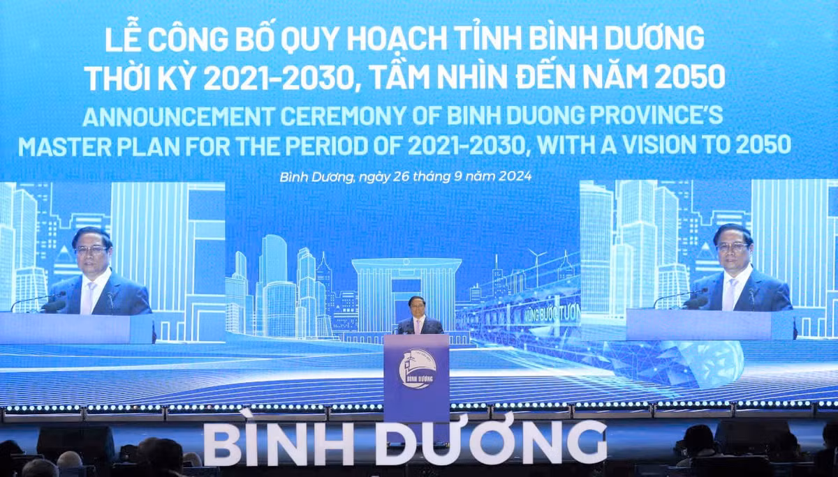 Thu tuong Pham Minh Chinh trao quyet dinh cong bo Quy hoach tinh Binh Duong-Hinh-2