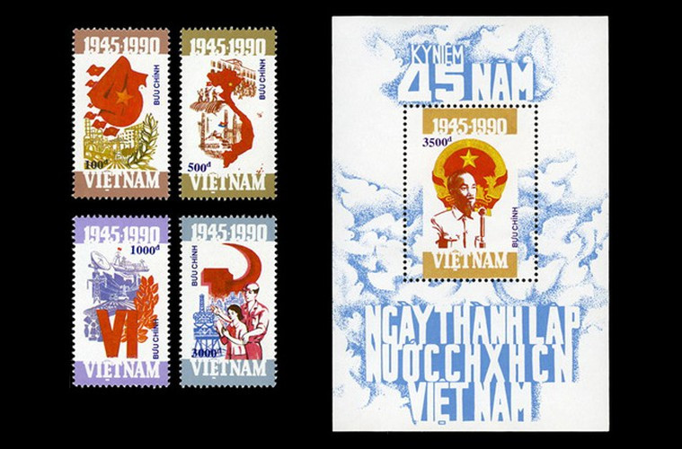 Bộ tem "Kỷ niệm 45 năm ngày thành lập nước CHXHCN Việt Nam" gồm 04 mẫu, 01 Bloc, phát hành năm 1990.