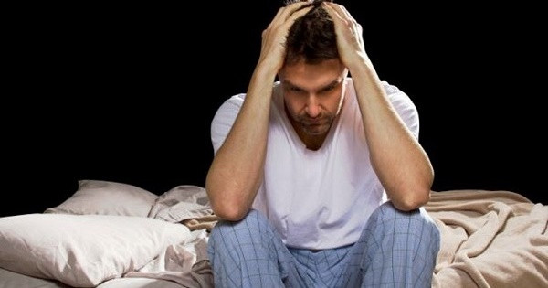 Nguy hiểm nhất, tác hại của chất béo chuyển hóa là làm giảm sự bài tiết nội tiết tố nam và làm gián đoạn quá trình sản xuất tinh trùng trong cơ thể. Thai nhi có thể hấp thụ axit béo chuyển hóa qua nhau thai và trẻ sơ sinh qua sữa mẹ. Điều này ảnh hưởng đến việc hấp thụ axit béo thiết yếu.