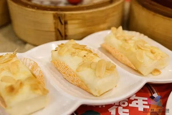 Để tốt cho cơ thể, lý tưởng nhất là không sử dụng chất béo chuyển hóa. Dù vậy, con số này khó có thể đạt được. Do đó, Hiệp hội Tim mạch Mỹ khuyên mỗi ngày người trưởng thành không nên nạp lượng chất béo chuyển hóa nhiều hơn 1% tổng lượng calo. Ảnh: Internet