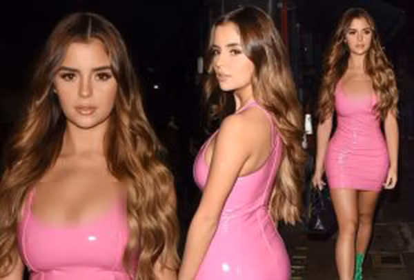 Bộ váy hồng nữ tính.