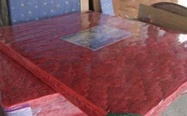 Được biết, formandehit là chất khí không màu, có mùi hăng mạnh. Formandehit có thể hiện diện trong các vật dụng. Tiếp xúc hàm lượng vượt quá tiêu chuẩn, formandehit sẽ đe dọa nghiêm trọng sức khỏe người dùng.