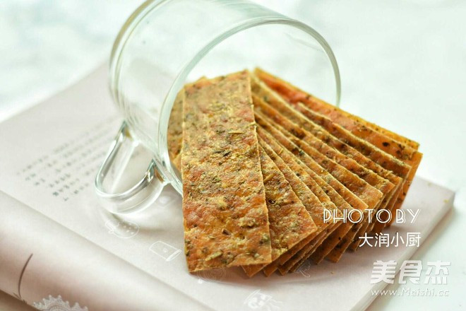 Có thể cắt nhỏ ra làm món ăn vặt cho bé.