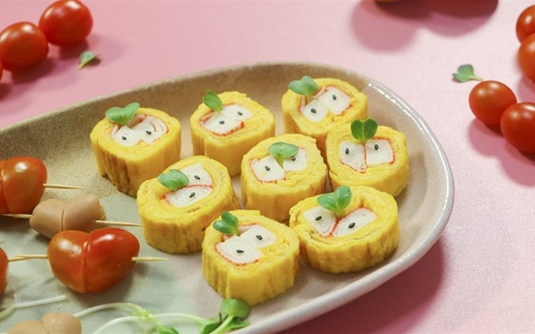 Nguyên nhân bởi ăn quá nhiều trứng sẽ làm tăng gánh nặng cơ thể. Tốt nhất, người lớn nên cân đối ăn 1 quả trứng mỗi ngày. Trẻ nhỏ nhu cầu vận động nhiều, cơ thể đang phát triển cần lượng đạm lớn thì có thể bổ sung 1-2 quả/ngày.