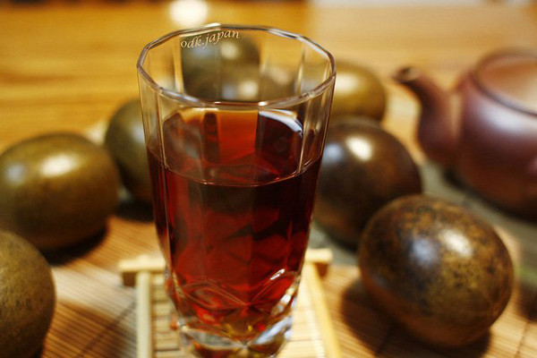 Bên cạnh đó, tăng cường uống nước quả la hán rất có lợi cho phổi. Nghiên cứu chỉ ra, quả la hán có tác dụng rõ rệt trong việc thông phổi, giải độc.