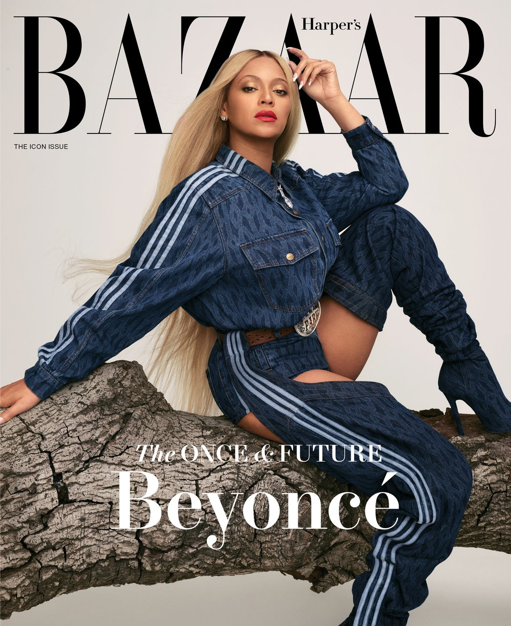  Beyonce khiến người hâm mộ "đỏ con mắt bên phải, đỏ luôn cả mắt bên trái" với "thời trang phản cảm" không giống ai.