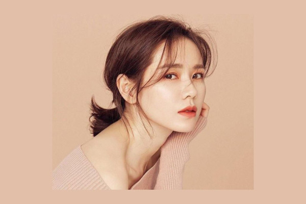 Vùng kín. Vùng kín là nơi đặc biệt nhạy cảm của phụ nữ. Chạm vào “tam giác mật”, nam giới sẽ có được cảm giác chinh phục vì anh ta có khả năng kích thích đối phương vào cuộc vui.