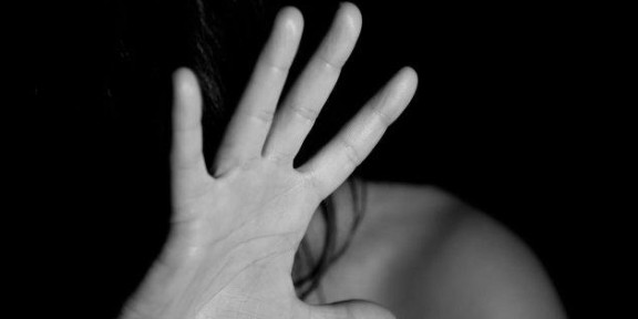 That nhu dua: gan no vo cho hang xom, co thai khong ro con ai