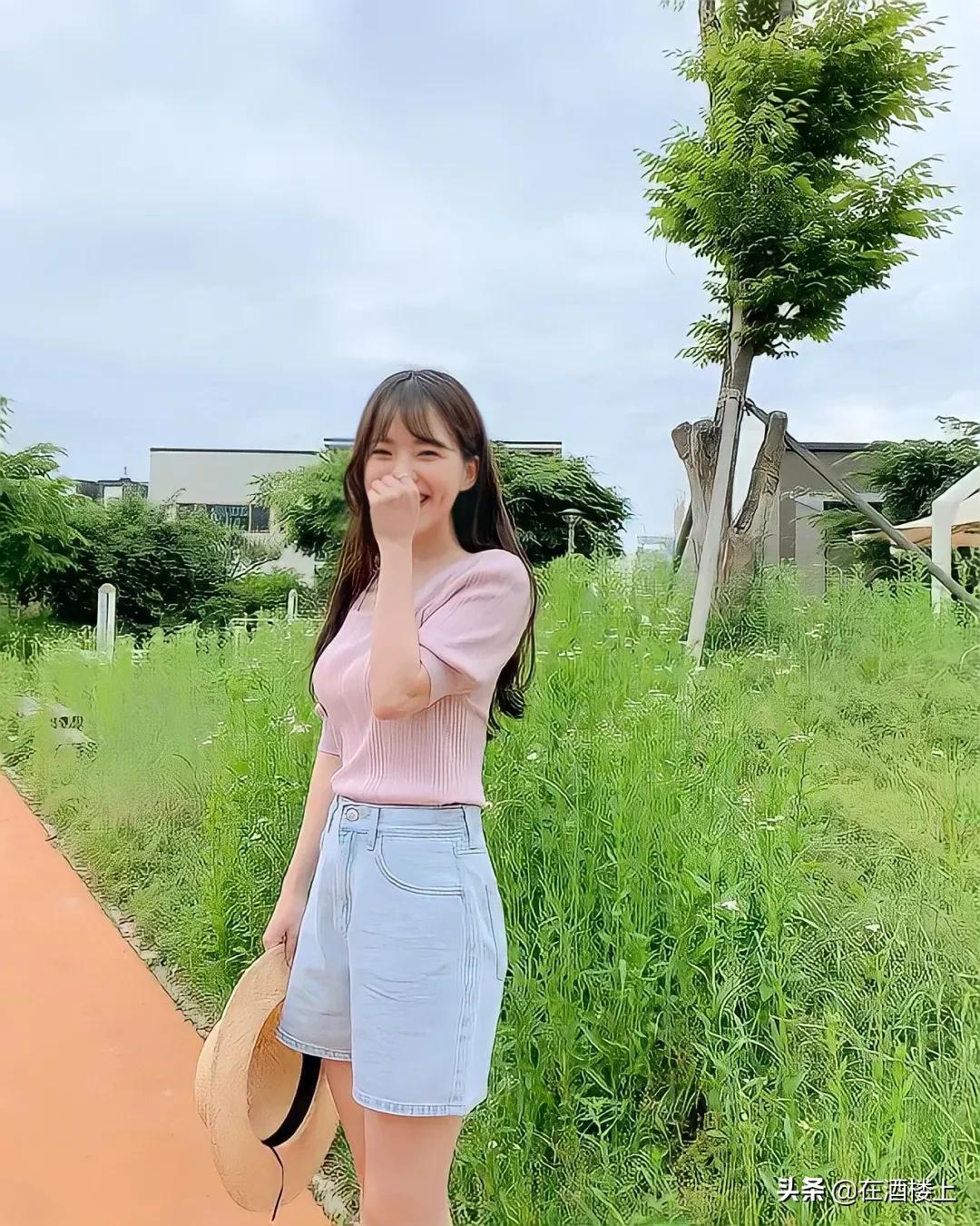  Nguyên tắc 1 giúp nấm lùn cũng hóa chân dài: Chọn quần shorts không để lộ dáng chân, nhược điểm chân.