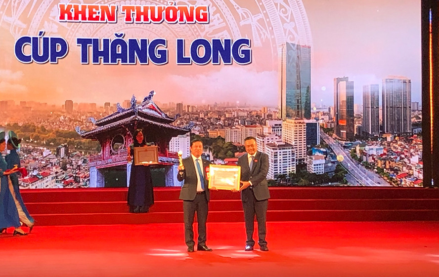 Tôn vinh doanh nhân, doanh nghiệp Thăng Long tiêu biểu Ton vinh doanh nhan, doanh nghiep Thang Long tieu bieu