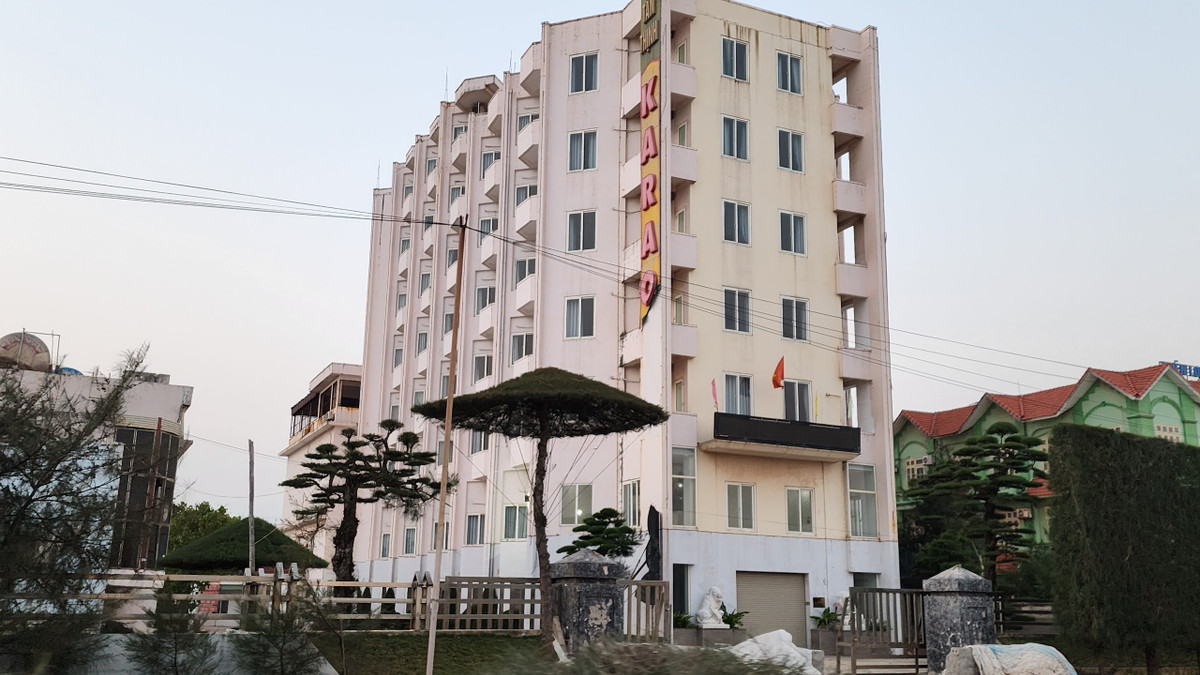 Các cơ sở kinh doanh khách sạn, dịch vụ giải trí cũng "đóng băng".