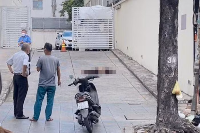  Bà lão tử vong vì rơi từ tầng cao chung cư: Khoảng 13h ngày 16/2, tại chung cư trên đường Tản Đà, phường 11, quận 5, TP HCM, người dân sống tại chung sư số 86 Tản Đà nghe tiếng động mạnh. Họ kiểm tra phát hiện bà lão khoảng 75 tuổi rơi từ tầng cao xuống đất, tử vong tại chỗ. Hiện vụ việc đang được cơ quan chức năng điều tra, làm rõ. 