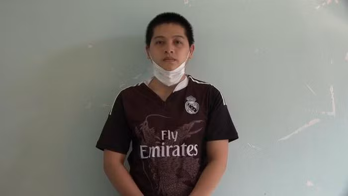  Nhậu say, gã trai gây tai nạn khiến thai phụ tử vong: Sau khi đi nhậu về, Lâm Huỳnh Vĩ Khang (22 tuổi; ngụ huyện Giồng Riềng, tỉnh Kiên Giang) đã va chạm xe máy với bà Dương Ngọc Dễ (43 tuổi; ngụ huyện Gò Quao - đang mang thai 5 tháng) khiến bà Dễ tử vong. Ngày 16/2, Công an huyện Gò Quao cho biết đã khởi tố, bắt tạm giam Khang. 