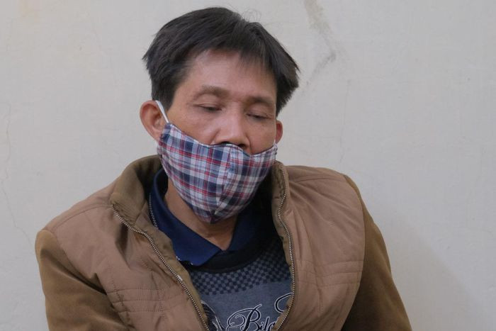  Bắt người cha trốn nã 16 năm vì hiếp dâm con gái ruột: Ngày 14/2, Công an huyện Hòa An, Cao Bằng cho biết, Tạ Xuân Trường (SN 1968, trú Hải Phòng) bị truy nã tội hiếp dâm con gái ruột của mình bắt giữ sau 16 năm lẩn trốn. Hiện, Công an huyện Hòa An đang hoàn thiện các thủ tục để bàn giao đối tượng cho Công an TP Hải Phòng điều tra, xử lý. 