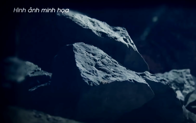 Để che giấu hành vi phạm tội, Quyết đã dùng gạch ba vanh ở gần đó lấp kín xác nạn nhân rồi trở về gia đình ăn Tết cùng vợ con tại xã Hát Lót, huyện Mai Sơn. Trên đường rời khỏi hiện trường, Quyết đã vứt con dao gây án và chiếc điện thoại của nạn nhân xuống dưới cống ven đường gần bến xe TP Sơn La.