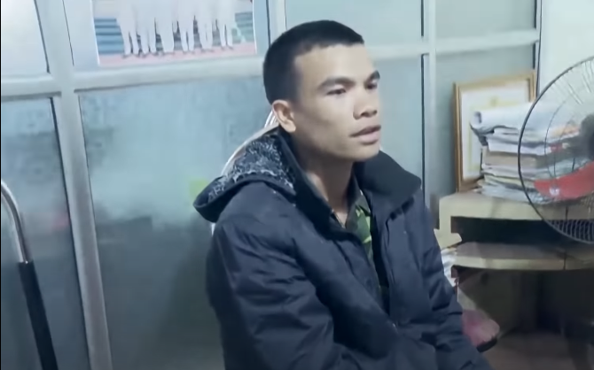 Ngày 20/1/2017, Quyết và Duyên trở về Việt Nam để về quê ăn Tết cùng gia đình. Đến khoảng 4h ngày 24/1/2017, cả hai về đến TP Sơn La. Sau khi xuống xe, Quyết dẫn Duyên vào khu vực sau bến xe Sơn La tìm chỗ vắng người để sử dụng ma túy và chia tiền (cả hai cùng nghiện ma túy và làm thuê chung với nhau).