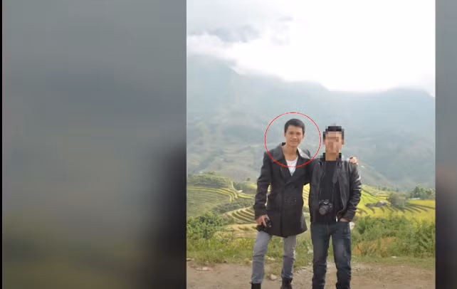 Tổng hợp báo cáo từ 2 tổ điều tra, Ban chuyên án thấy có nhiều điểm trùng hợp. Lê Thanh Hưng đã có tiền án về tội trộm cắp tài sản, bị TAND quận Tây Hồ, Hà Nội phạt 30 tháng tù giam, hiện đang được tại ngoại. Từ những tài liệu, chứng cứ xác định, người trong camera và Lê Thanh Hưng là một. Nhiệm vụ lúc này là phải tìm được Hưng trước khi có thể xác định anh ta có phải là người gây án hay không. Tuy nhiên, việc bắt giữ Hưng cũng rất khó khăn, vì y rất lỳ lợm, gian xảo.