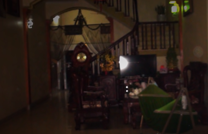 Tuy nhiên, hung thủ đã có sự chuẩn bị về mặt thời gian, có thể do là người thân quen, hoặc có chìa khóa nhà, 19 vết đâm trên cơ thể nạn nhân chứng tỏ hung thủ quyết tâm đoạt mạng đến cùng. Việc gãy răng có thể do quá trình vật lộn, nạn nhân kêu cứu nên bị hung thủ bịt miệng, dùng vật khác tì đè dẫn đến gãy răng và ngạt chết.