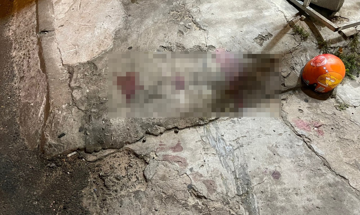  Bất ngờ bị truy sát khi đi chơi đêm, một thanh niên bỏ mạng: Khi đang đi chơi ở TP Phan Thiết, tỉnh Bình Thuận, 3 người bất ngờ bị nhóm thanh niên đi từ phía sau dùng dao tấn công. Hậu quả, hai người bị thương, một người tử vong do vết thương quá nặng. Ngày 18/2, Công an TP Phân Thiết cho biết đang điều tra, truy tìm nhóm hung thủ.