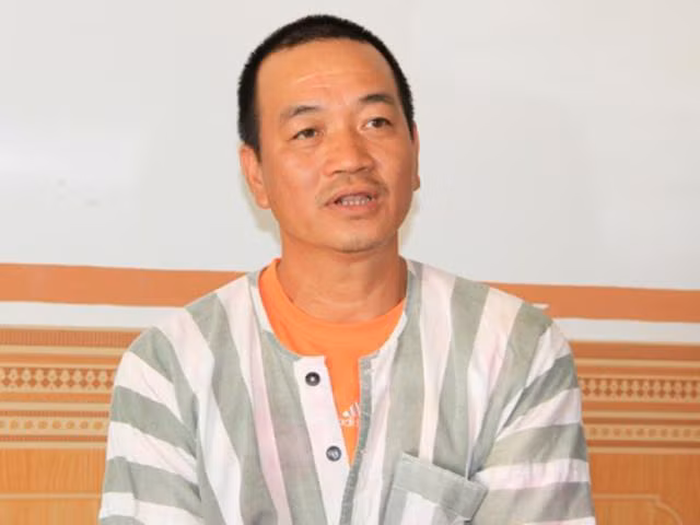 Sau khi anh trai "Hải Bánh" vào tù, Long lấy được vị trí trùm giang hồ đất Bắc. Năm 2010, gã ra trại và thu thập lại đám đàn em để hoạt động xã hội đen. Đến khi gây ra vụ chém người xối xả ở quận Hoàng Mai, Long "máy chém" mất hút. 