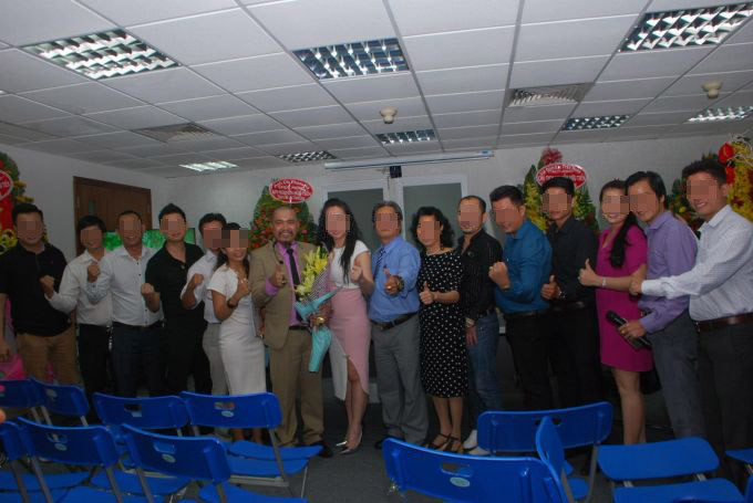 Hơn 10.000 nhà đầu tư đã bị lôi kéo để nộp tiền, với tổng số tiền gần 500 tỷ đồng. Trên thực tế, nhóm của Tiến lấy tiền của người sau trả lãi cho người trước. Một thời gian sau, nhóm Thiên Rồng Việt không trả hoa hồng nữa mà chiếm đoạt tiền. Nguyễn Hữu Tiến và đồng phạm bị cáo buộc đã chiếm đoạt hơn 40 tỷ đồng. 