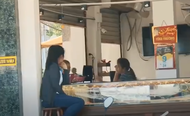 Qua điều tra, lực lượng Công an phát hiện, ngày 29/9/2017, một tiệm vàng mua đôi bông tai từ cặp nam nữ lạ mặt khoảng 3 phân vàng 18K với giá hơn 600.000 đồng. Người thân của bà Vân cho rằng, đôi bông trên chính của nạn nhân.