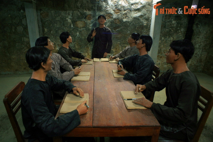 Vào năm 1941, tầng hầm này là nơi diễn ra cuộc họp của Tỉnh ủy Hậu Giang, sau đó thành lập Tỉnh ủy Lâm thời Rạch Giá.