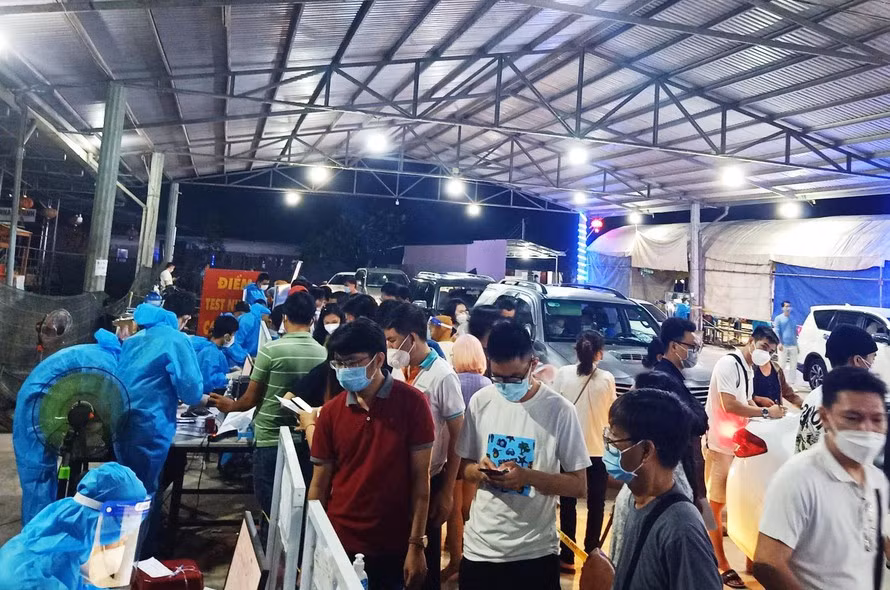 Xon xao chuyen chi dao xet nghiem 3 ngay mot lan o Lam Dong