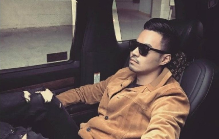 Con trai cả của Chủ tịch Tân Hoàng Minh là Đỗ Hoàng Minh (hay Denis Do), cũng là người từng quen mặt với truyền thông. Denis Do có bằng tốt nghiệp Đại học Sorbonne và bằng MBA về quản trị tài chính tại Mỹ Ảnh: Pinterest