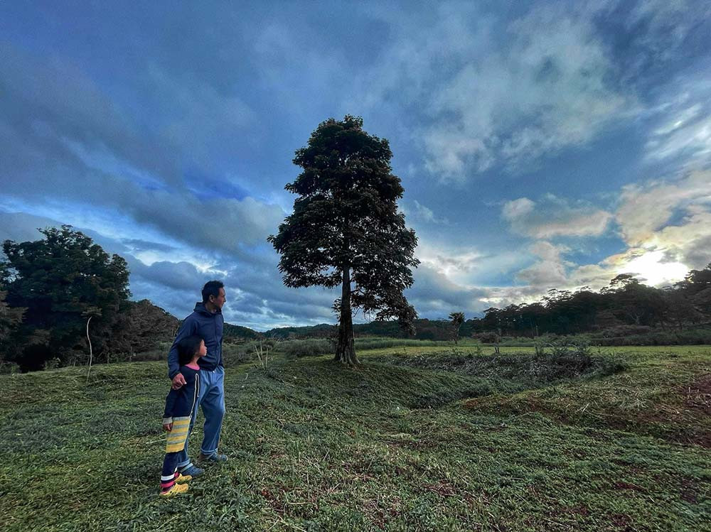 "Ông bố 4 con" cho biết thích cuộc sống nơi đây vì tách biệt hoàn toàn với ồn ào của phố xá.