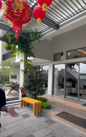 Ngôi nhà này ở Bình Dương, cách TP.HCM khoảng 40 phút chạy xe. Ảnh chụp màn hình