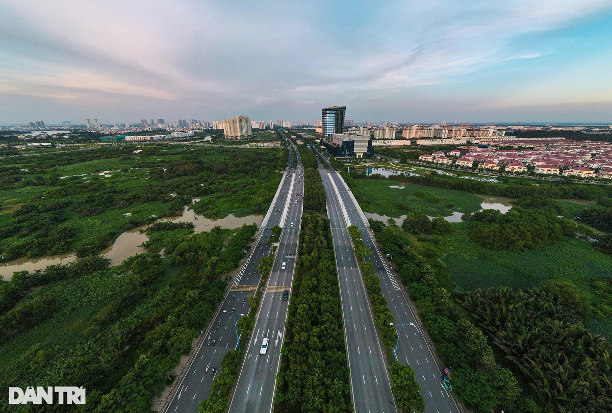 Số vốn đầu tư hơn 1000 tỷ đồng, hầm Thủ Thiêm có vai trò quan trọng trong việc kết nối giao thông khu vực Quận 1 và TP Thủ Đức.