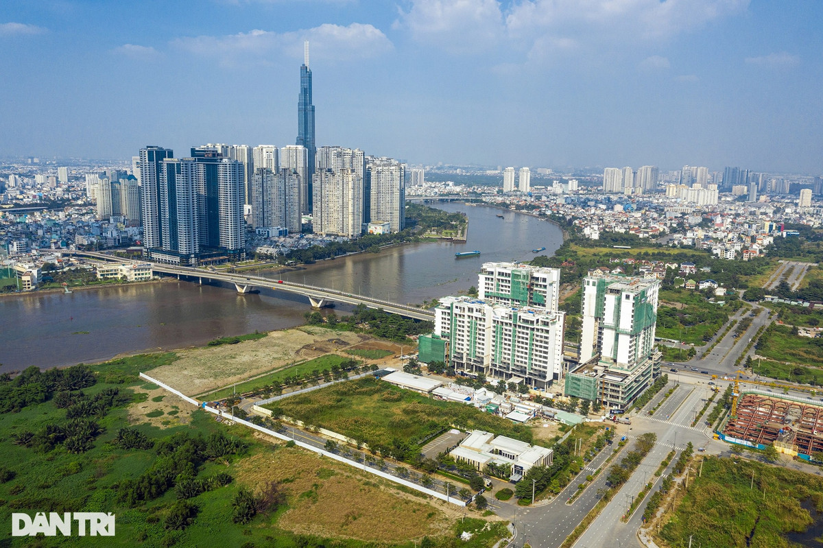 Đại lộ Mai Chí Thọ giúp kết nối nhanh chóng với cao tốc TPHCM - Long Thành - Dầu Giây, có thể tỏa đi nhiều địa phương khác. Là tuyến đường huyết mạch nối thẳng từ khu vực phía Nam thành phố về phía Đông thành phố.