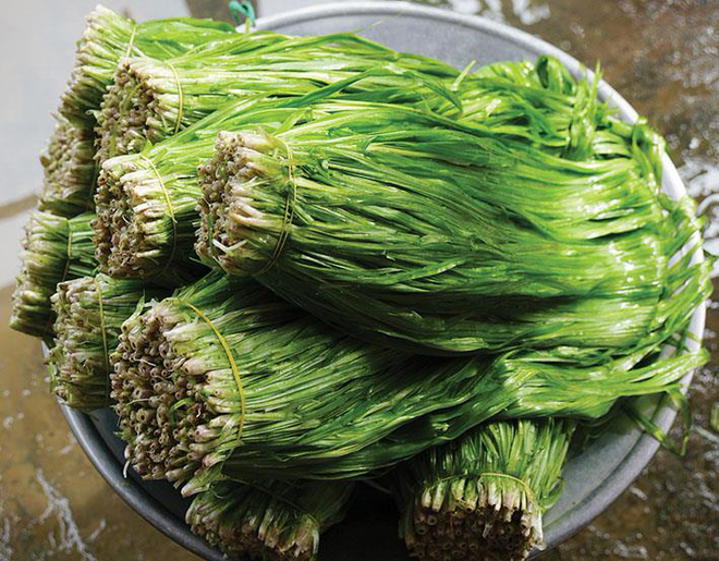 Rau hẹ nước ăn mềm, hương thơm đặc trưng, vị ngọt thanh. Ảnh: Internet