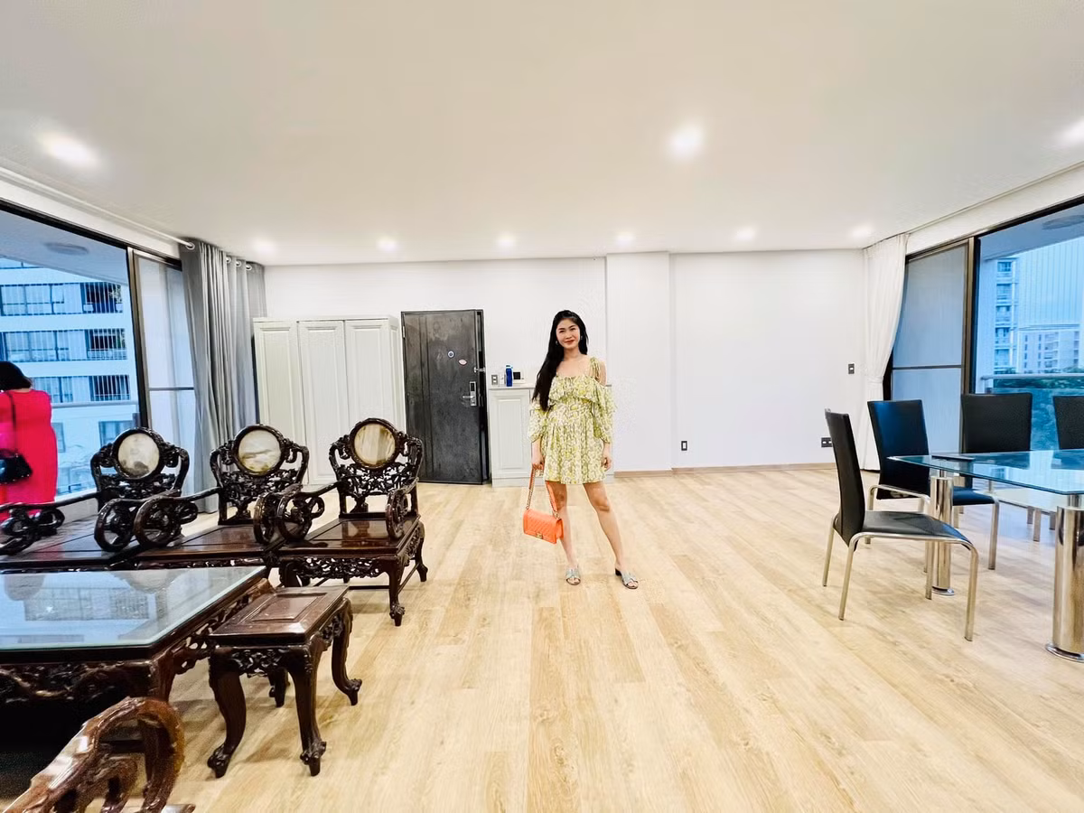 Hiện vợ chồng anh lên kế hoạch hoàn chỉnh phần nội thất để chuyển đến ở vào đầu năm sau.