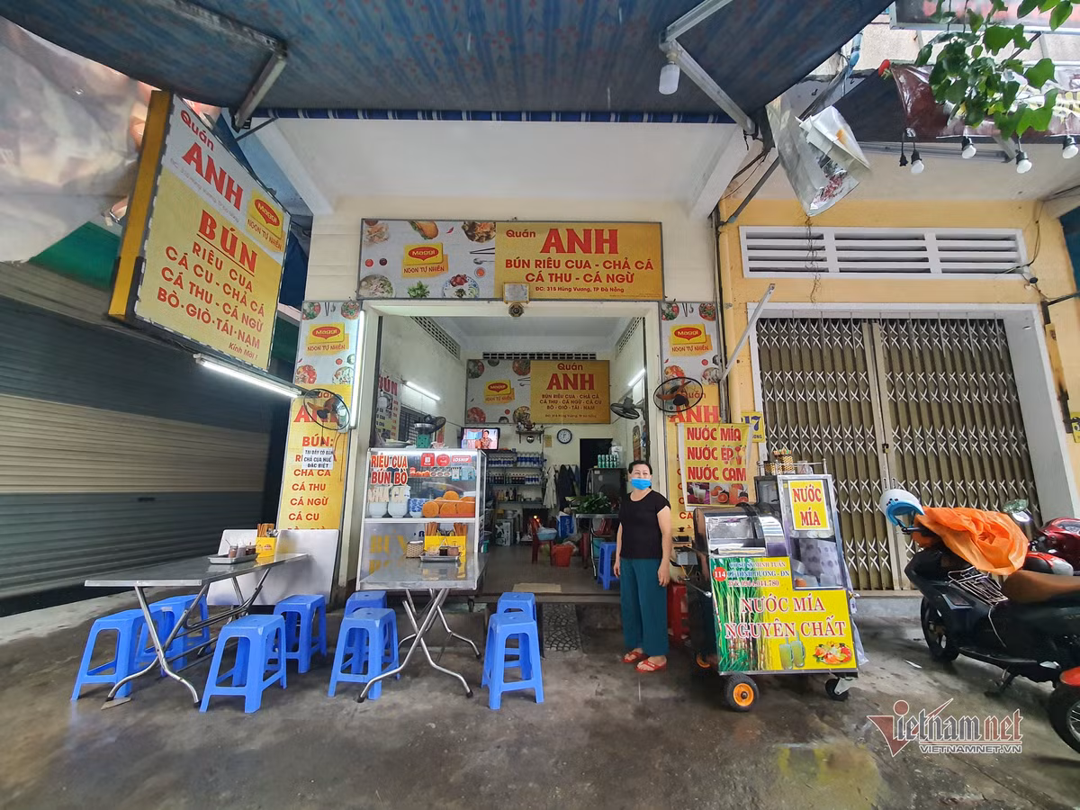 Ngay dau mo ban tai cho: Qua buon vi troi mua, khach vang-Hinh-8