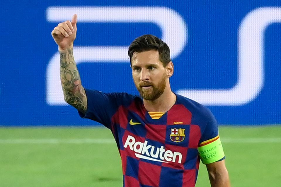Còn theo Forbes, Lionel Messi thu nhập 130 triệu USD. Thu nhập từ sân bóng của Messi là 96 triệu USD, và ngoài sân bóng là 33 triệu USD. Ảnh: Getty