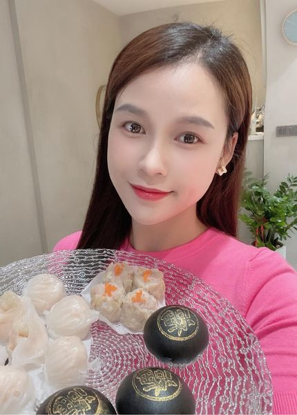 Nhờ sự nghiêm túc và nỗ lực trong hơn 10 năm hoạt động trong showbiz, Sam sở hữu khối tài sản đáng ngưỡng mộ ở tuổi 31. Ảnh: FBNV