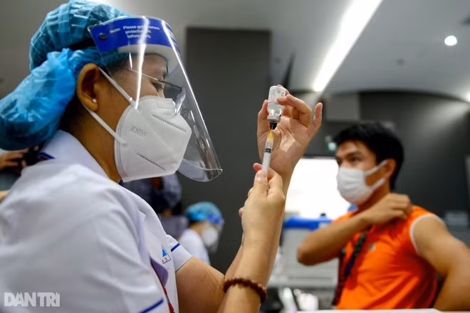 TPHCM: F0 tang tro lai, doanh nghiep lo mat Tet