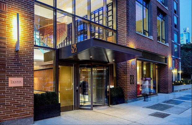 Ngay sau khi có mặt tại New York, Mako và Kei Komuro đã di chuyển về ngôi nhà mới của họ ở Manhattan.