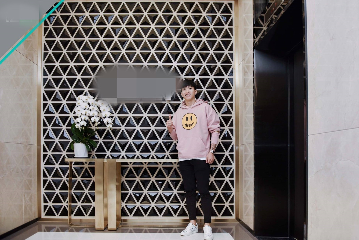 Được biết, căn hộ của Đoàn Văn Hậu nằm trong tòa nhà tọa lạc trên cùng trục đường với sân vận động Mỹ Đình, nơi CLB Hà Nội đóng quân tập luyện. Ảnh: The Zei