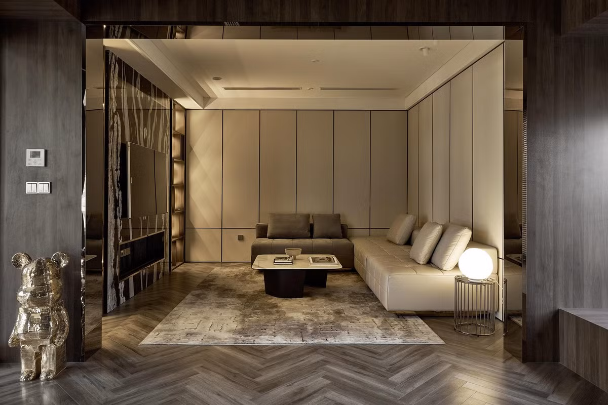 CEO F88 cho biết, biệt thự bao gồm các phòng chức năng như tập gym, phòng xông hơi, làm việc, vườn tầng 1, 2, 3...