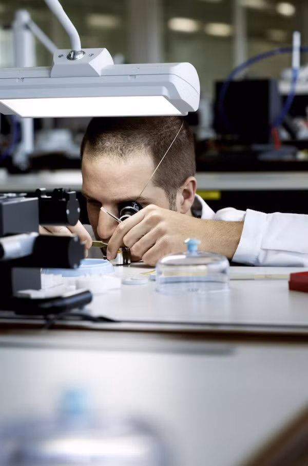 Thành phần cơ học cực nhỏ hay những yếu tố trang trí đều cần tính toán kỹ lưỡng.