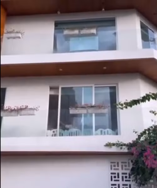 Can canh biet thu 30 ty cua Ho Ngoc Ha - Kim Ly